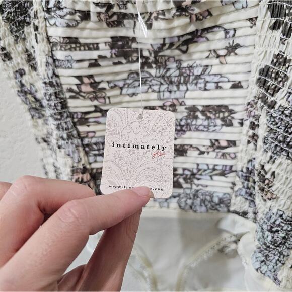 NWT Free People Weekend Plans Bodysuit Size Small - Picture 10 of 13